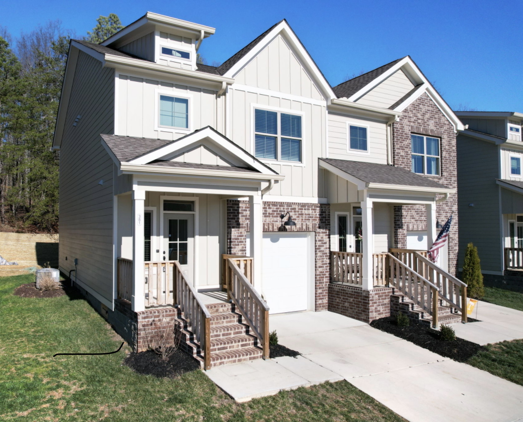 Hollow Ridge townhome exterior